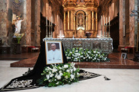 Las instrucciones que dejó Francisco para su funeral: una tumba sencilla, una lapida con su nombre, entre otros