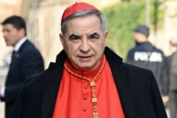 El cardenal Angelo Becciu no participará en el cónclave para elegir papa por su condena de corrupción