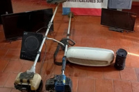 Recuperaron artículos robados en un operativo en Rawson y buscan a sus dueños