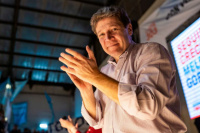 El gobernador de Tierra del Fuego amenazó con ir a la Justicia si Milei avanza con la quita de aranceles
