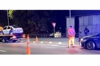 Persecución y choque en la autopista 9 de Julio sur: cinco detenidos y una mujer en grave estado