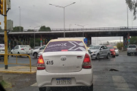 Tras los cortes de remiseros y taxistas, el Gobierno aplicará un protocolo para garantizar la libre circulación