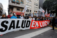 Marcha de velas de residentes del Hospital Garrahan al Obelisco