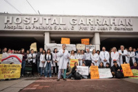 Ante el aumento a residentes, trabajadores del Garrahan anuncian medidas de fuerza
