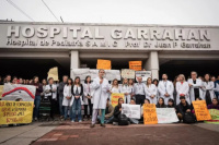 Ante el aumento a residentes, trabajadores del Garrahan anuncian medidas de fuerza