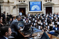 Jubilaciones: Diputados votó un aumento y actualizó el bono de $70.000