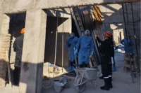 Murió un albañil de 63 años tras caer mientras trabajaba en una obra en Rawson