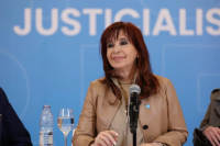 Cristina Kirchner pide arresto domiciliario sin tobillera y la fiscalía quiere una detención inmediata