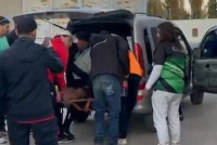 Lo encontraron inconsciente y lo trasladaron en camioneta por falta de ambulancia
