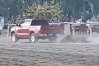 Fuerte denuncia por la muerte de un caballo en el Hipódromo: lo arrastraron con una camioneta