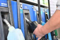 YPF implementa por primera vez precios segmentados por hora en algunas estaciones