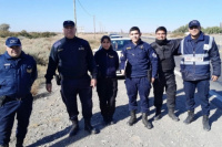 Nació en el camino: policías asistieron a una embarazada que dio a luz dentro de su vehículo