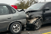 Accidente en cadena en Los Berros dejó a una mujer hospitalizada