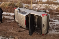 Jáchal: una camioneta volcó camino al hospital por hielo en la ruta