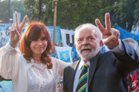 Cristina Kirchner solicitó un permiso para que Lula da Silva la visite mientras cumple arresto domiciliario