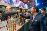 Orrego inauguró el espacio de la provincia en la Expo Caminos y Sabores 2025 