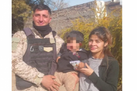 La rápida intervención policial salvó la vida de un bebé en Albardón