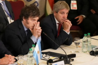 Tensión política: luces de alarma en el oficialismo y división opositora en vísperas electorales