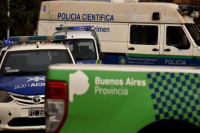 Un hombre de 79 años murió tras enfrentarse a tiros con la Policía durante un allanamiento 