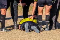 Incidente violento en partido de inferiores: agresión al árbitro por parte de Villa Obrera