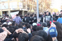 El caos obligó a suspender el evento de “Peter Regalos” en la Plaza 25 de Mayo