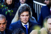“No vamos a parar hasta que se haga Justicia”, expresó Milei en el acto por el atentado a la AMIA