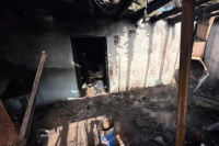 Un incendio de gran intensidad arrasó una vivienda en Santa Lucía