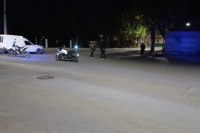 Accidente en Capital: cruzó sin observar y provocó un choque con dos motos