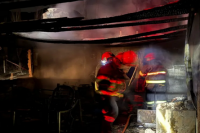 Voraz incendio dejó a una familia sin nada en Calingasta