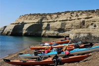 Ofrecía paseos gratis en kayak para mujeres y abusaba de ellas: fue detenido