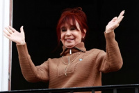 La defensa de Cristina Kirchner presentó un recurso ante la Corte por la tobillera electrónica