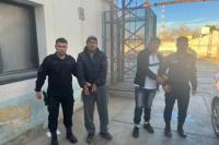 Cayeron en Caucete tras intentar vender una notebook robada: la trampa de compra los delató