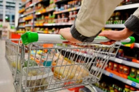 La canasta de crianza subió hasta 4% en julio, según el INDEC