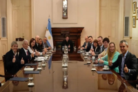 Javier Milei encabeza una reunión de Gabinete en la previa al cierre de listas