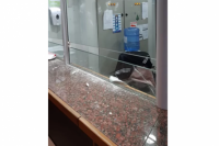 Caos en el Hospital Rawson: una mujer fue detenida tras causar destrozos