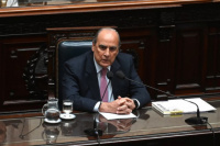 Guillermo Francos vinculó el escándalo de la ANDIS a una estrategia política y aseguró que el Gobierno se mantiene “tranquilo”
