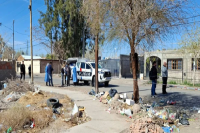 Encontraron restos óseos de un hombre en una vivienda de Pocito: creen que fue devorado por sus perros