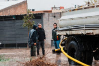 Rawson intensifica la ayuda a vecinos afectados por las fuertes lluvias 