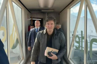 Javier Milei viaja a Los Ángeles en medio de la polémica por los audios