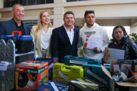 Orrego encabezó la entrega de certificados y herramientas del programa Aprender, Trabajar y Producir