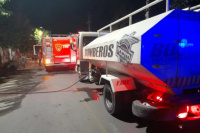 Explosión en una panadería de Rawson: cambiaban una garrafa y terminó en incendio