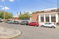 Detienen a la madre de la alumna que agredió a la directora en Capital