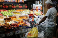 El índice de precios mayoristas creció 3,1% en agosto, el doble que el IPC