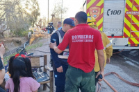Alarma en Albardón por incendio forestal que puso en riesgo varias casas