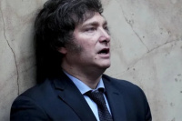 La imagen de Javier Milei sigue en caída y crece la desaprobación a su gestión libertaria